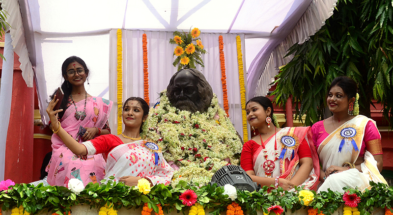 In images Rabindra Jayanti celebrations in Kolkata