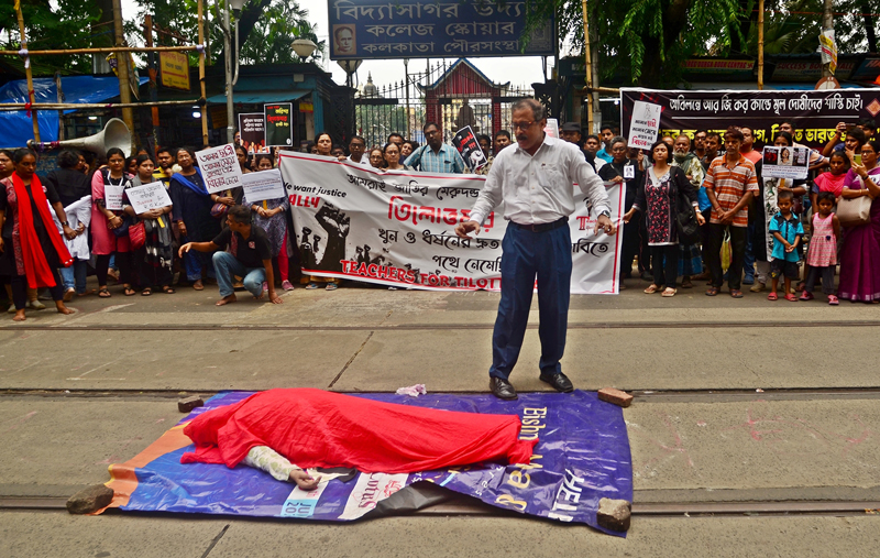 In Images: A street drama to demand justice for RG Kar