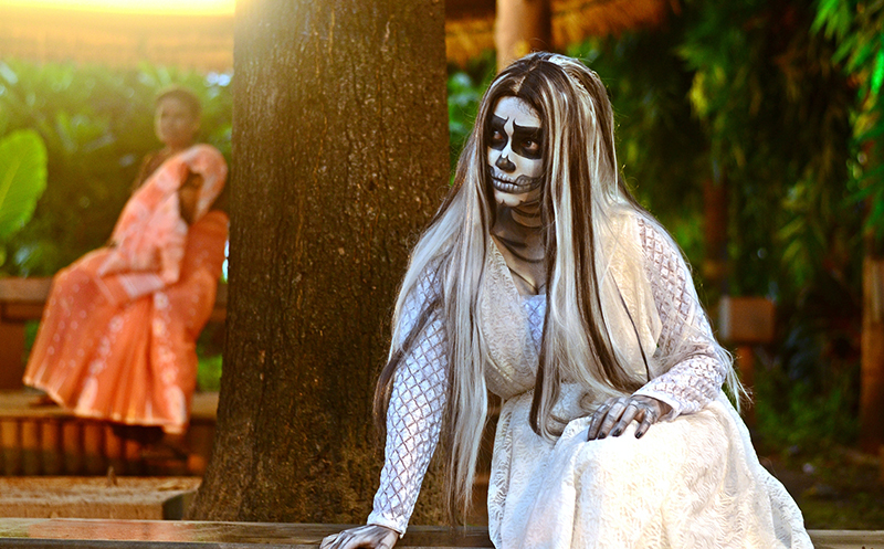 Halloween: Kolkata immerses in the spooky celebration