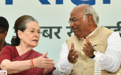 Lok Sabha polls: Mallikarjun Kharge likely to announce Congress' Rae Bareli and Amethi candidates today