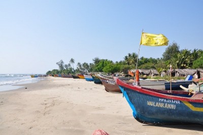 Boat capsizes off Calangute Beach in Goa; 1 killed, 20 rescued