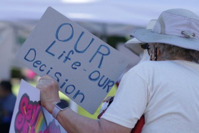 Arizona Supreme Court upholds 1864 near-total abortion ban