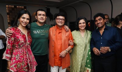 Director Sachin Pilgaonkar celebrates success of Marathi film Navra Maza Navsacha 2