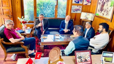 Amid earlier aspersions of US interference in Indian democracy, American diplomats meet Omar Abdullah, other leaders ahead of J&K polls