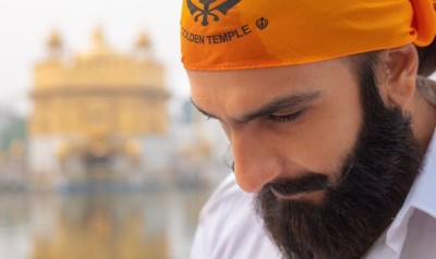 Ranveer Singh visits Golden Temple with Aditya Dhar, images go viral