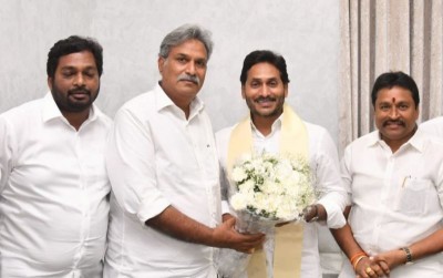 Kesineni Nani quits Chandrababu Naidu's TDP, meets Andhra Pradesh CM Jagan Mohan Reddy