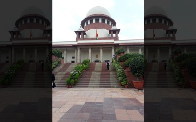 Supreme Court issues notice on plea challenging UP government's ban on halal-certified products