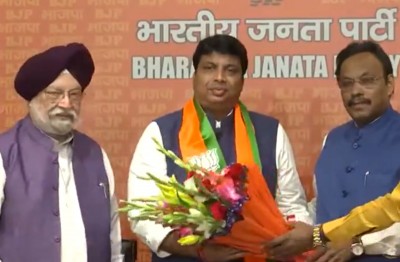 Former Congress spokesperson Rohan Gupta joins BJP