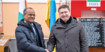 India hands over 15th consignment of humanitarian aid to Ukraine amid ongoing conflict with Russia