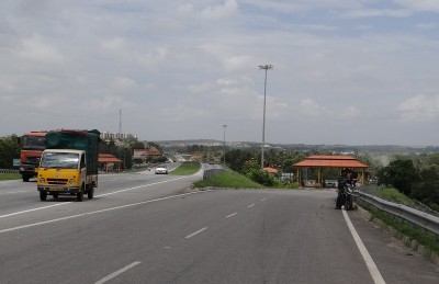 GPS-based toll collection systems to replace highway toll plazas: Nitin Gadkari