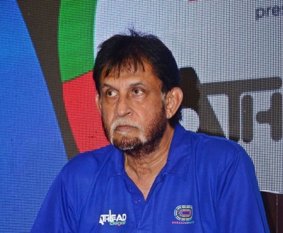 Former Indian cricketer Sandeep Patil leads cricket coaching workshop in Kolkata