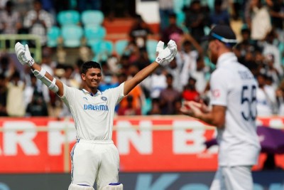 Yashasvi Jaiswal slams ton in India's strong start to 2nd Test against England