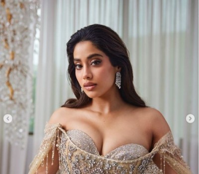 Janhvi Kapoor discharged from hospital after suffering from food poisoning