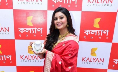 Ritabhari Chakraborty launches Kalyan Jewellers' new collection in Kolkata