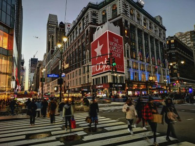 American department store chain Macy's to slash 2,350 jobs