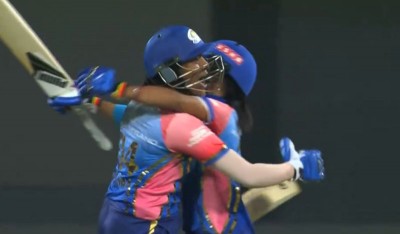 WPL: Mumbai Indians pull of last-ball win over Delhi Capitals