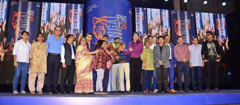 Sourav Ganguly, Jhulan Goswami unveil Bengal Pro T20 League's Champions Trophy