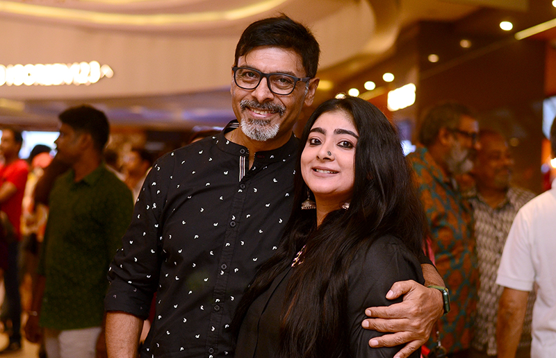 Prosenjit Chatterjee-Rituparna Sengupta's Ajogya releases, here are glimpses from special screening