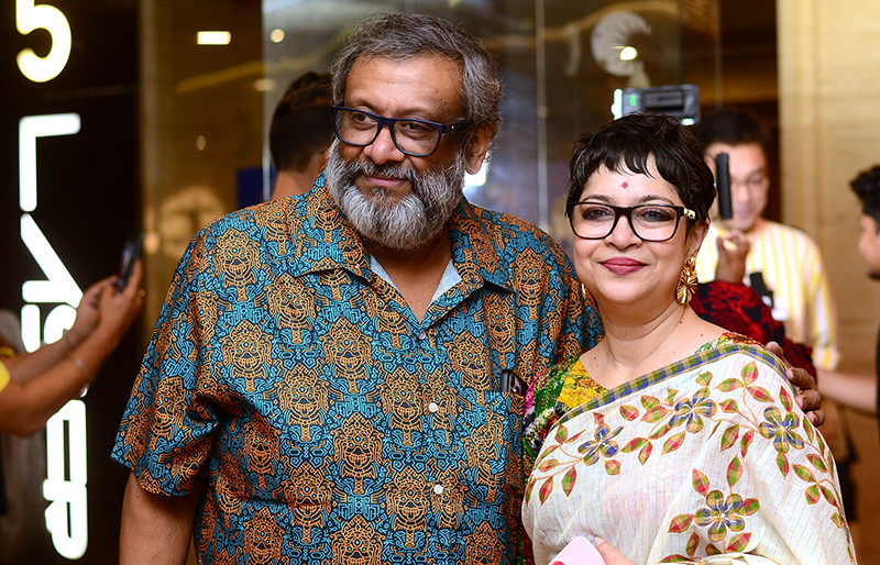 Prosenjit Chatterjee-Rituparna Sengupta's Ajogya releases, here are glimpses from special screening