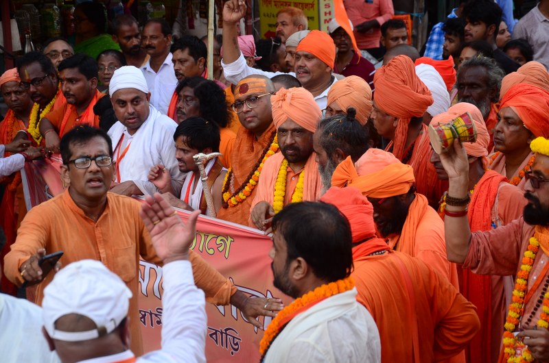 Sadhus hit streets in Kolkata against Mamata remark on Kartik Maharaja