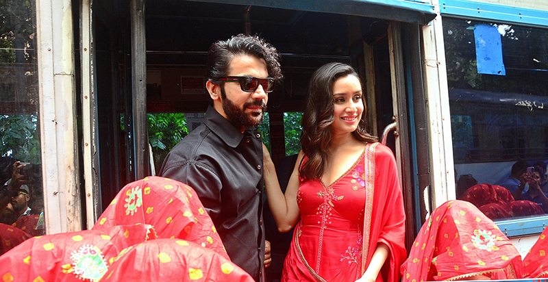 Shraddha Kapoor, Rajkummar Rao's day out in Kolkata for Stree 2