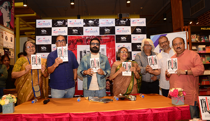 Prosenjit Chatterjee unveils journalist Shoma A. Chatterji's book on Amitabh Bachchan