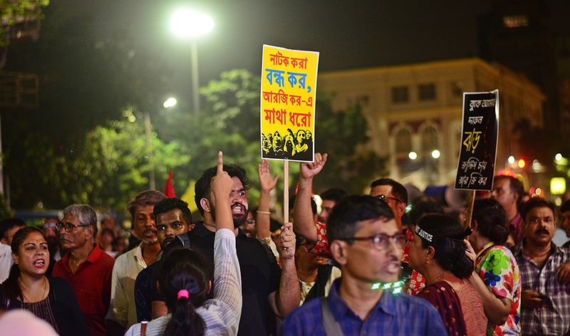 Protest rally demanding justice for RG Kar victim continues on eve of Mahalaya