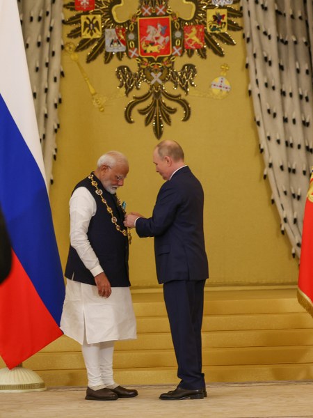 Narendra Modi arrives in Russia