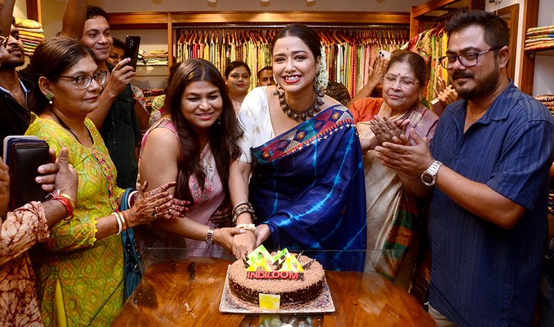 Sohini Sarkar launches fashion outlet in Kolkata