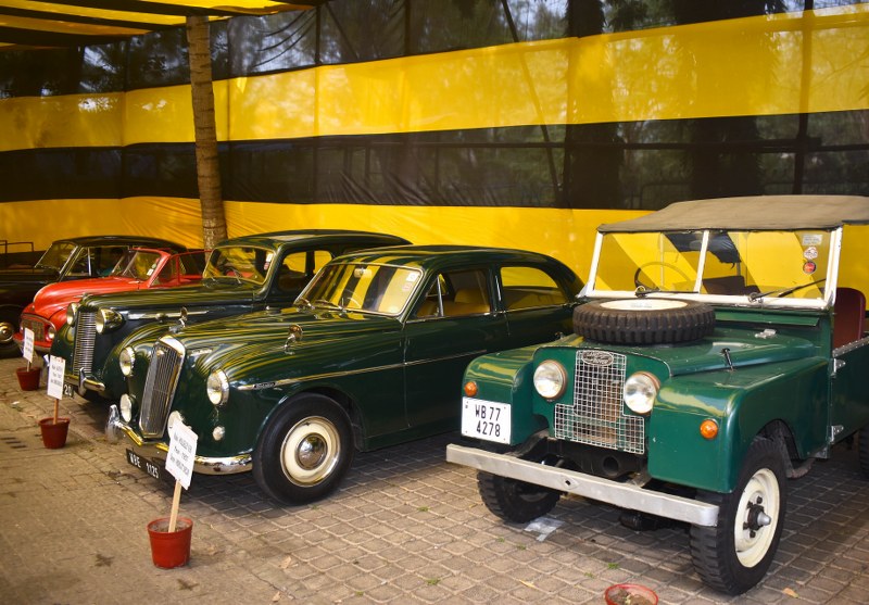 Kolkata's Lake Club hosts vintage car exhibition