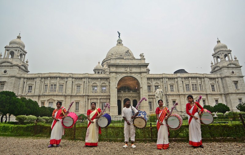 Kolkata's iconic Victoria Memorial celebrates Durga Puja