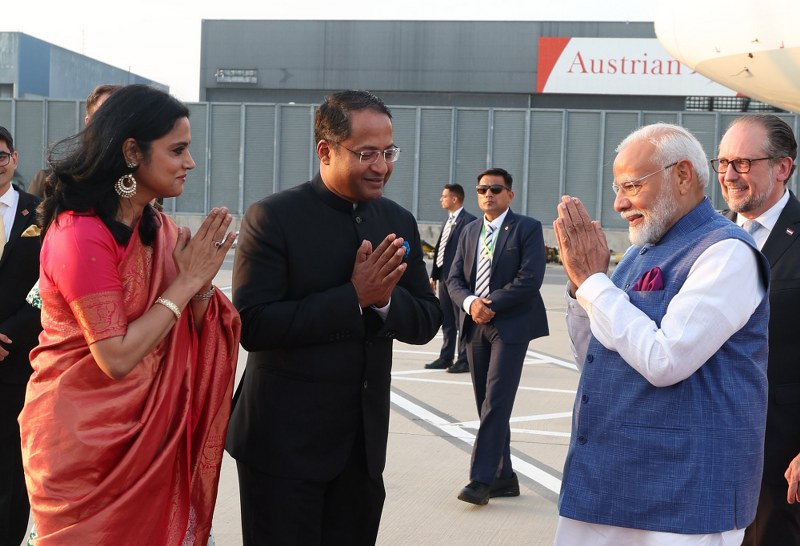 Indian PM Narendra Modi arrives in Vienna