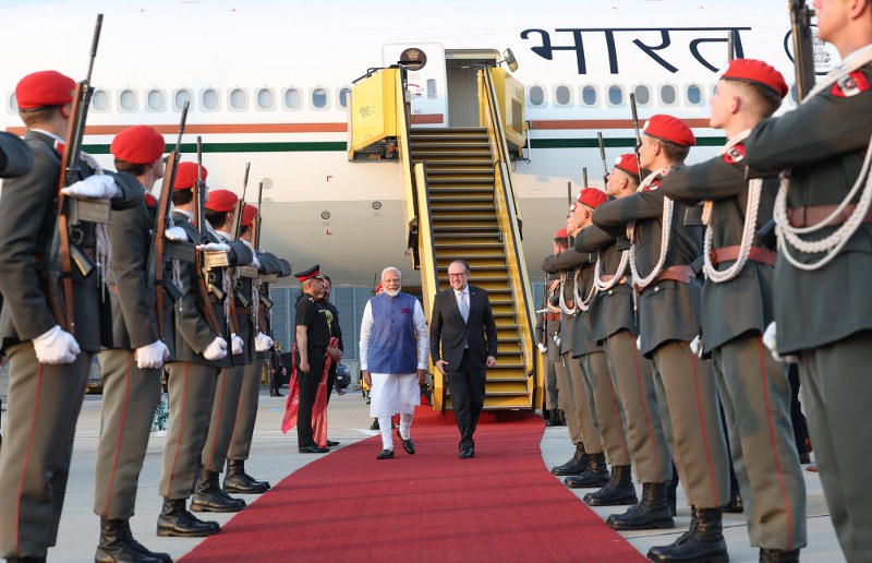 Indian PM Narendra Modi arrives in Vienna