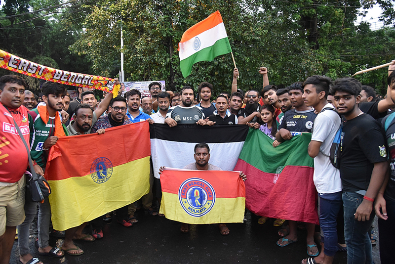 Kolkata witnesses historic protest by united football fans of sworn rivals East Bengal and Mohun Bagan against RG Kar rape-murder