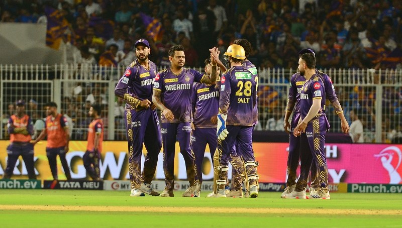 IPL: KKR beat MI by 18 runs, qualify for play-offs