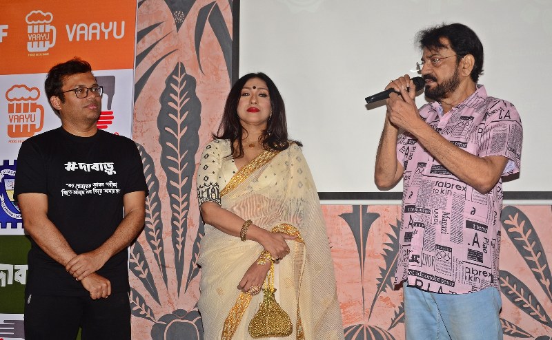 Grandmaster Surya Sekhar Ganguly graces trailer launch of Chiranjit Chakraborty-Rituparna Sengupta's 'Dabaru'