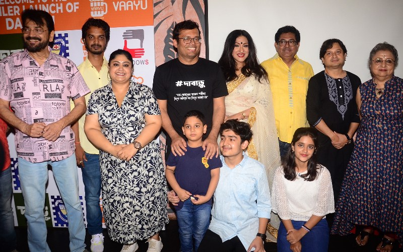 Grandmaster Surya Sekhar Ganguly graces trailer launch of Chiranjit Chakraborty-Rituparna Sengupta's 'Dabaru'