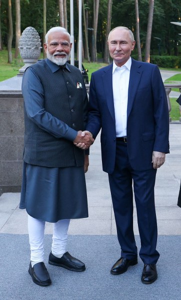 Narendra Modi arrives in Russia