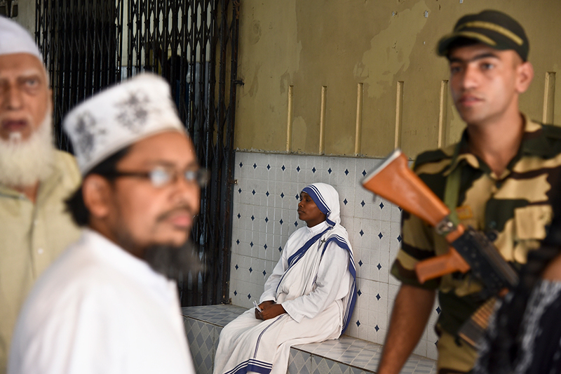 Kolkata votes in seventh phase of Lok Sabha polls