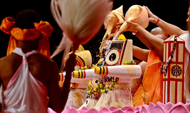 ISKCON Kolkata holds grand puja on Snan Yatra of Jagannatha, Baladeva and Subhadra