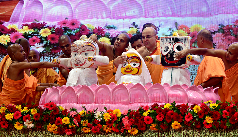 ISKCON Kolkata holds grand puja on Snan Yatra of Jagannatha, Baladeva and Subhadra