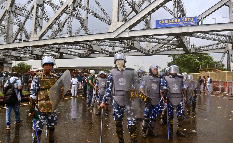 March to Nabanna: Protesters, police fight pitched battles in Kolkata over RG Kar rape-murder