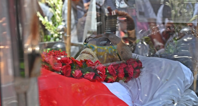 Red Salute: Snapshots of the last journey of Buddhadeb Bhattacharjee