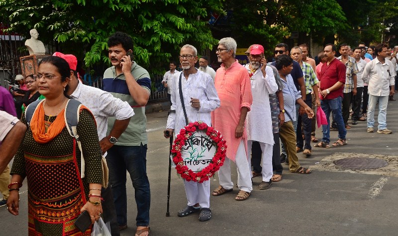 Red Salute: Snapshots of the last journey of Buddhadeb Bhattacharjee