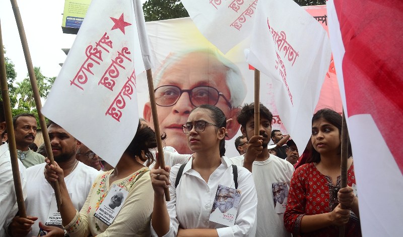 Red Salute: Snapshots of the last journey of Buddhadeb Bhattacharjee