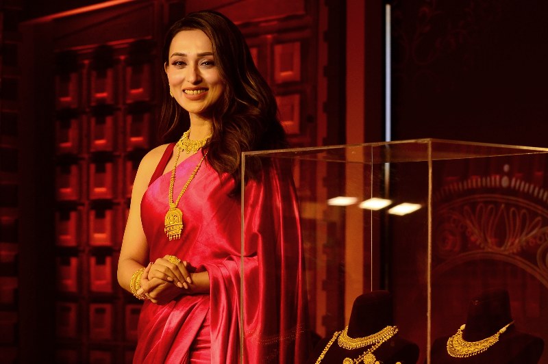 Mimi Chakraborty launches Tanishq's Durga Puja collection Aalo