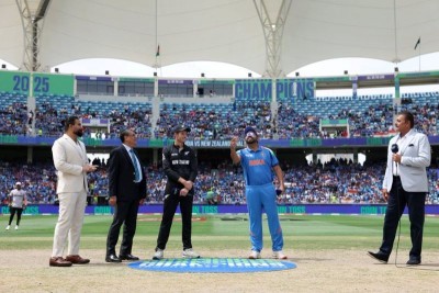 New Zealand win toss, opt to bat first against India in Champions Trophy final