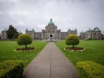 Christy Clark to lead Liberal minority government in British Columbia