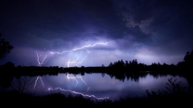 France: Lightning strike injures at least 15 people