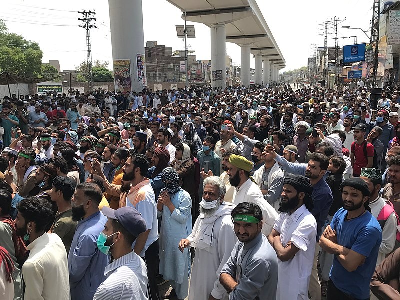 TLP marching towards Islamabad from Gujranwala